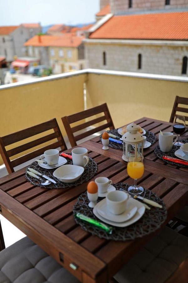Luxury Apartment Rougemarin Pakostane Exterior photo